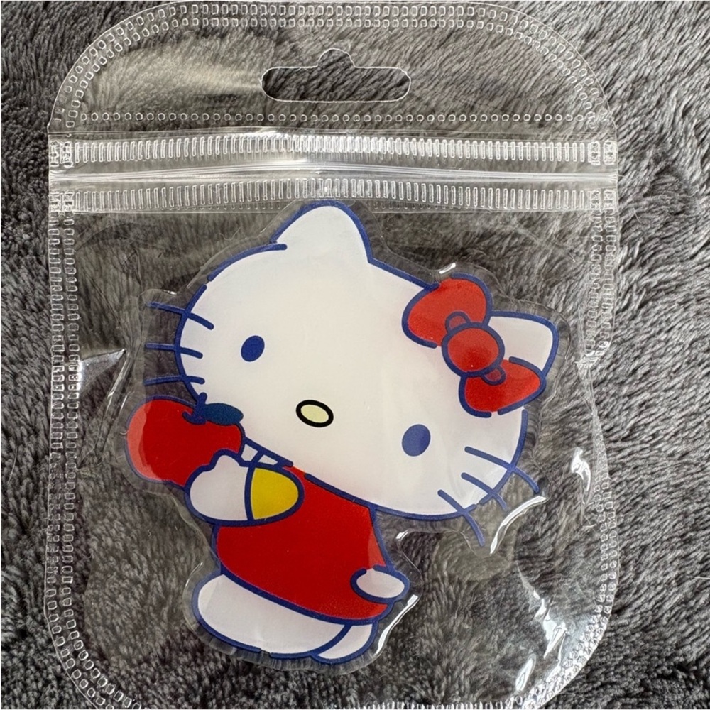Hello Kitty Bundle - Picture 7 of 13